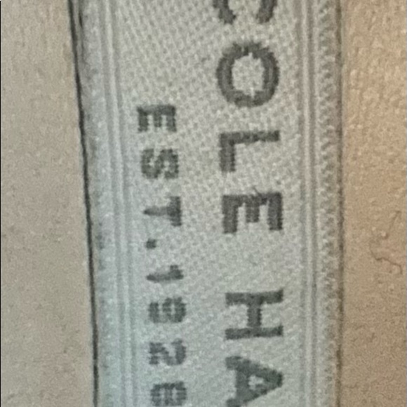 Cole Haan Oxford Style Shoes - Picture 3 of 4